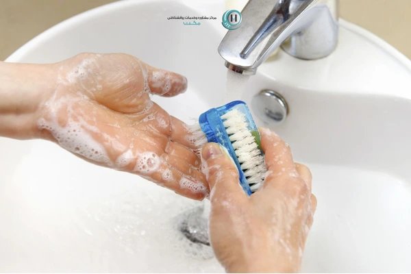وسواس فکری و شستشوی اجباری - علائم و درمان در کلینیک آرامش ذهن کرج